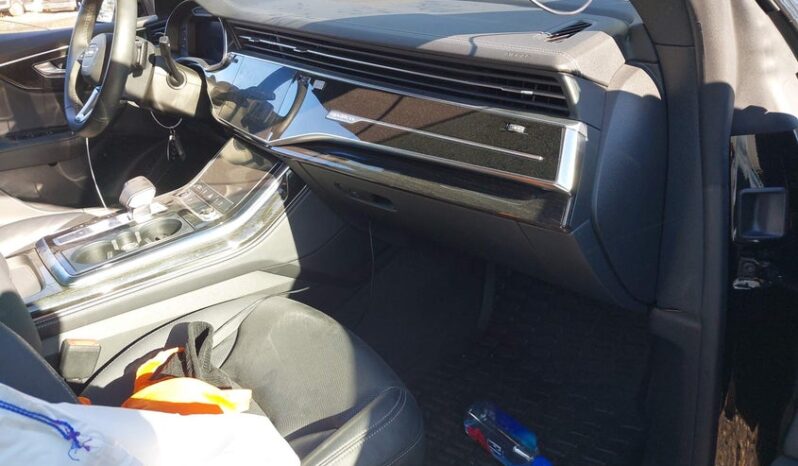 
								2023 Audi Q8 full									