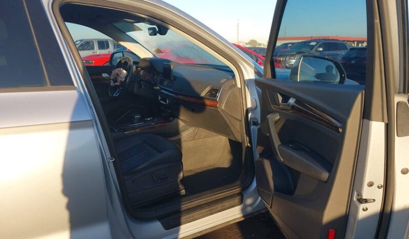 
								2018 Audi Q5 full									