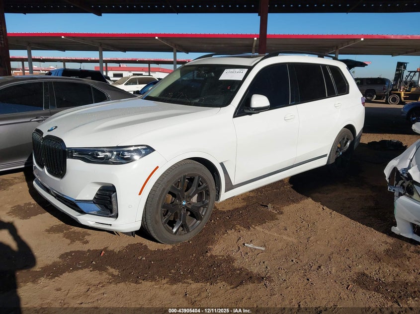 2022 BMW X7