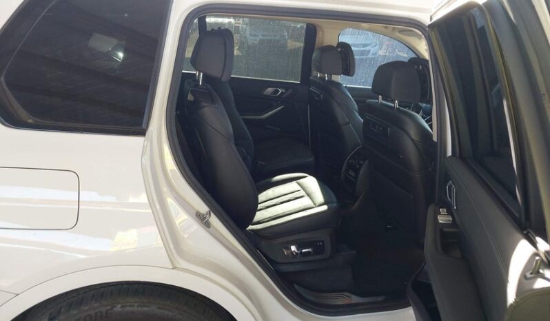 
								2022 BMW X7 full									