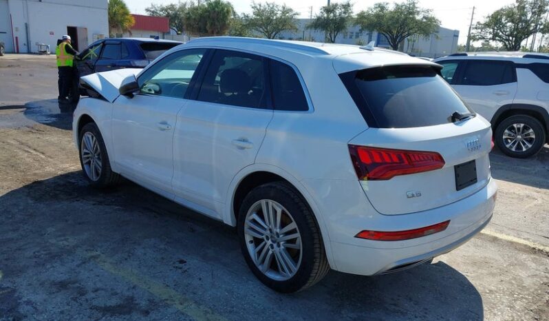 
								2019 Audi Q5 full									