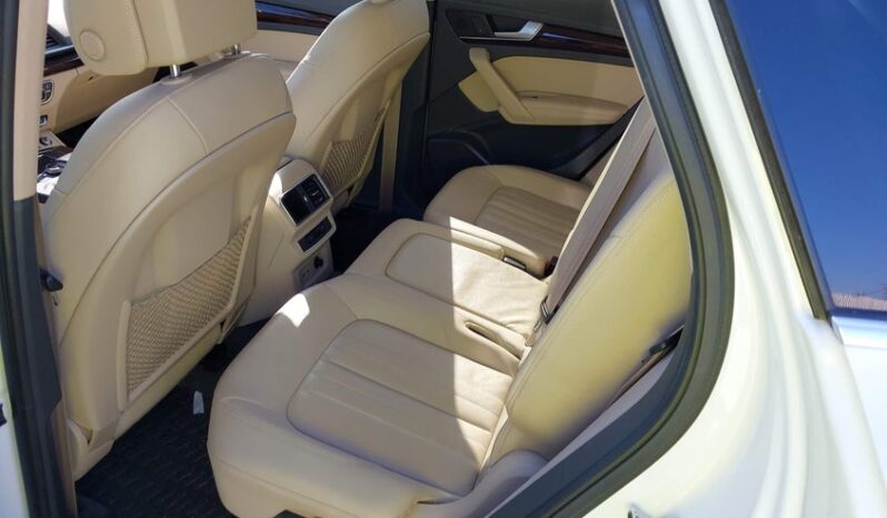 
								2019 Audi Q5 full									