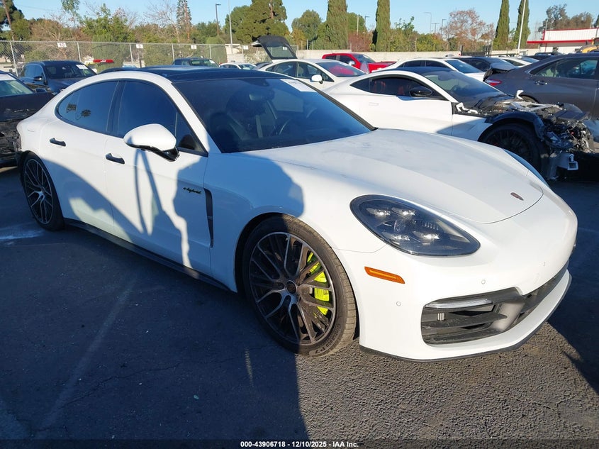 2022 Porsche Panamera