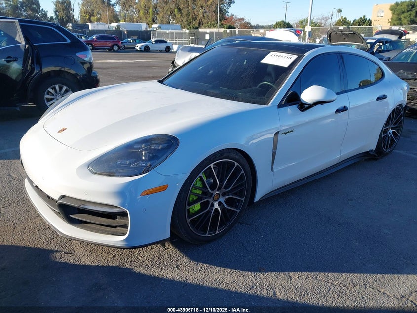 2022 Porsche Panamera