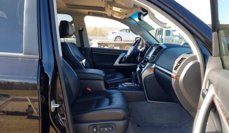 
								2015 Toyota Land cruiser full									