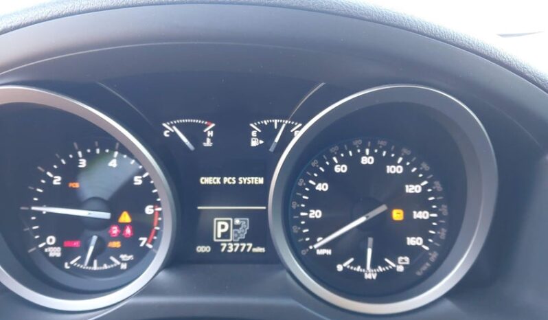 
								2015 Toyota Land cruiser full									