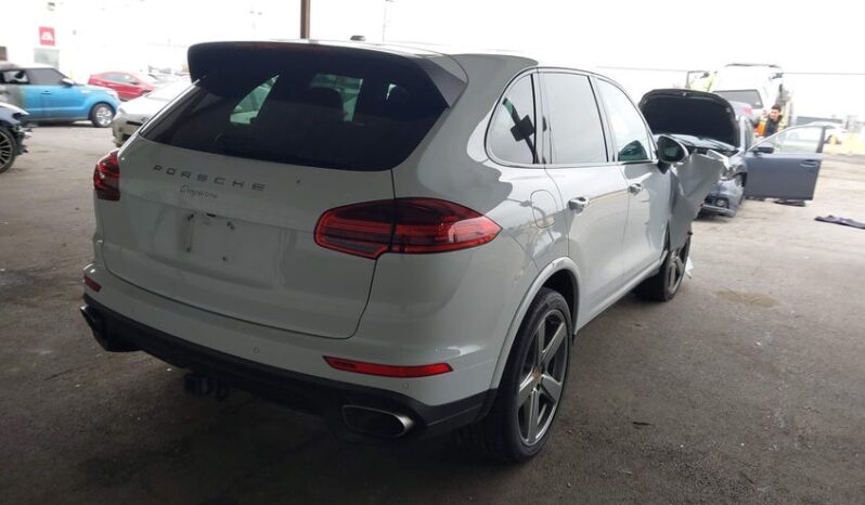 
								2018 Porsche Cayenne full									