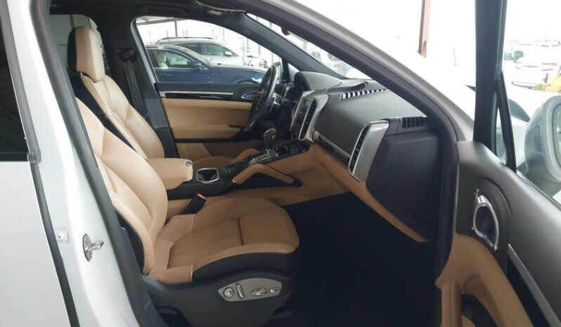 
								2018 Porsche Cayenne full									