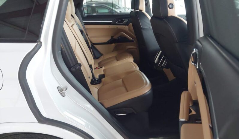 
								2018 Porsche Cayenne full									