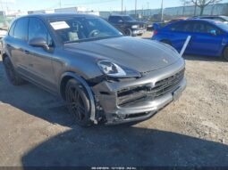 
										2021 Porsche Cayenne full									
