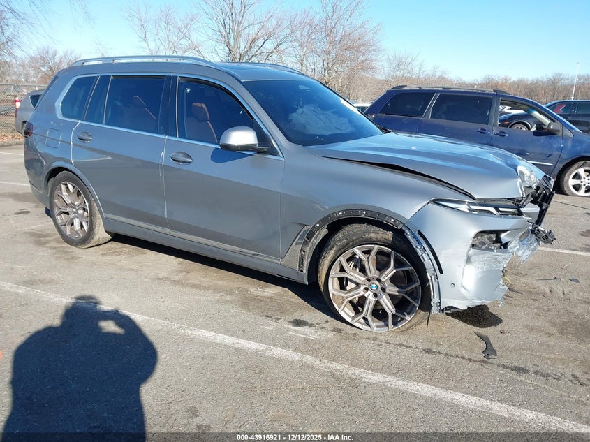 2023 BMW X7