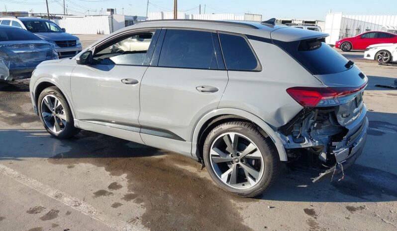 
								2023 Audi Q4 e-tron full									