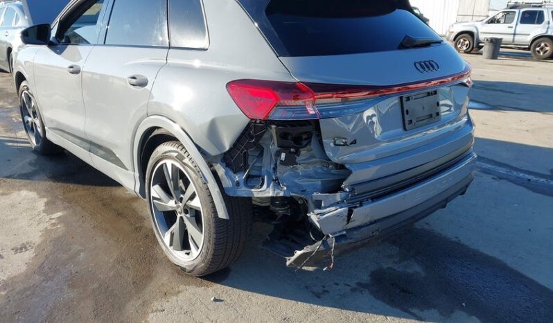 
								2023 Audi Q4 e-tron full									