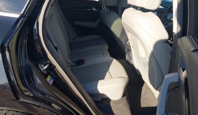 
								2018 Audi Q5 full									