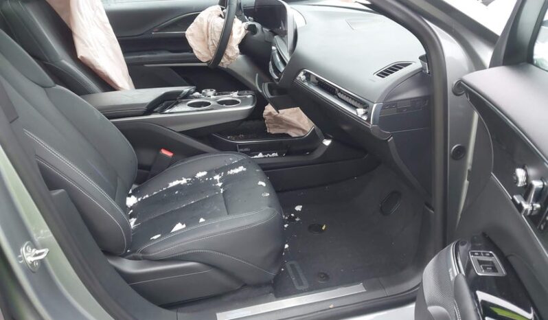 
								2024 Cadillac Lyriq full									