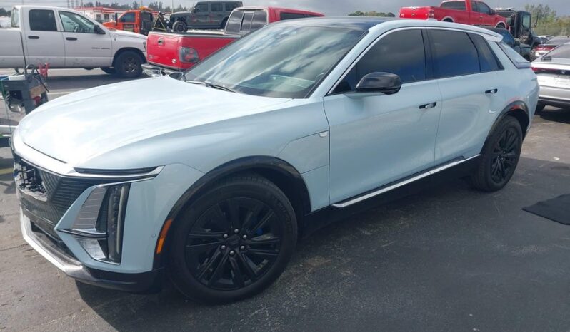 
								2024 Cadillac Lyriq full									