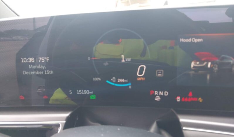
								2024 Cadillac Lyriq full									