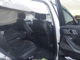 
										2020 BMW X7 full									
