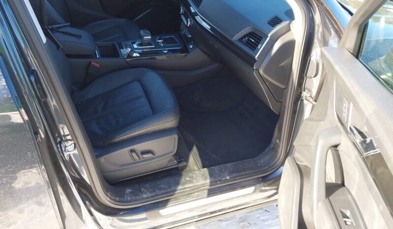 
								2020 Audi Q5 full									