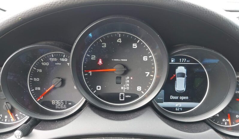 
								2017 Porsche Cayenne full									