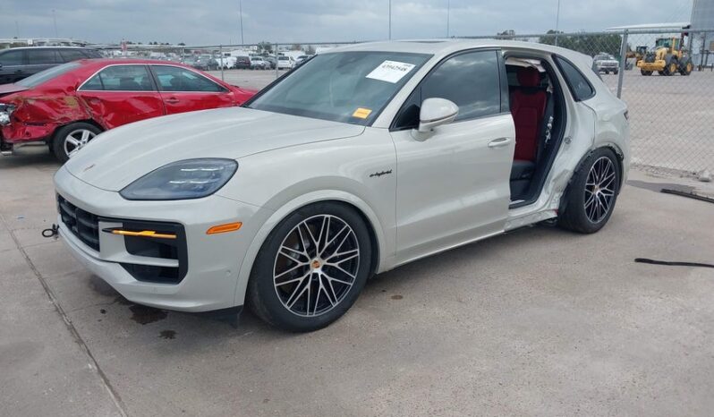 
								2025 Porsche Cayenne full									