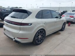 
										2025 Porsche Cayenne full									