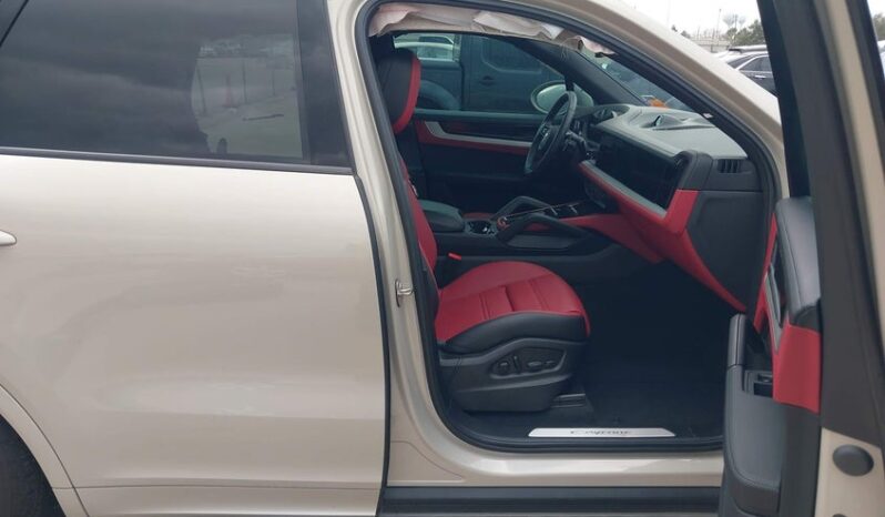 
								2025 Porsche Cayenne full									
