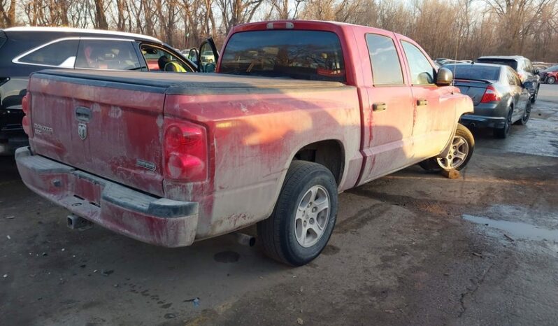 
								2007 Dodge Dakota full									