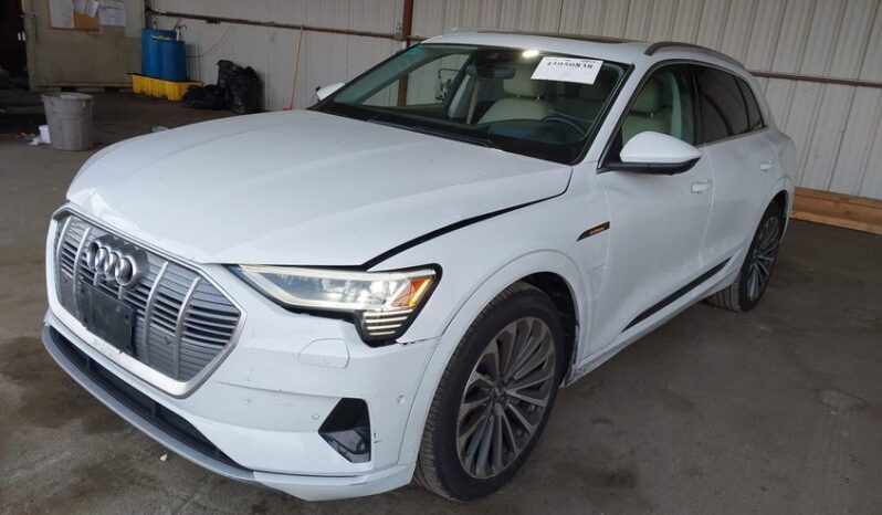 
								2019 Audi E-tron full									