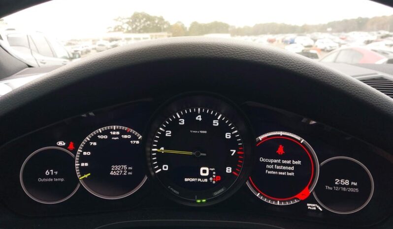 
								2023 Porsche Cayenne full									