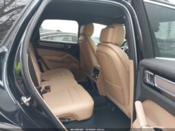 
										2023 Porsche Cayenne full									