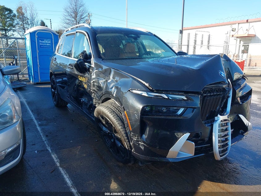 2025 BMW X7