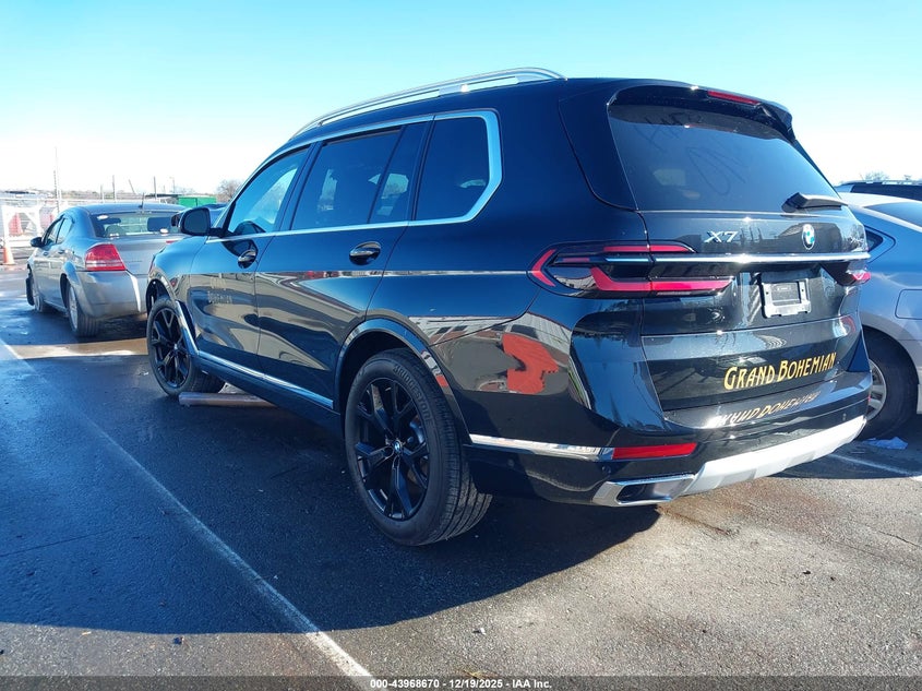 2025 BMW X7