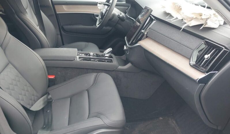 
								2025 Volvo Xc90 full									