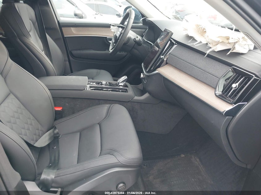 2025 Volvo Xc90