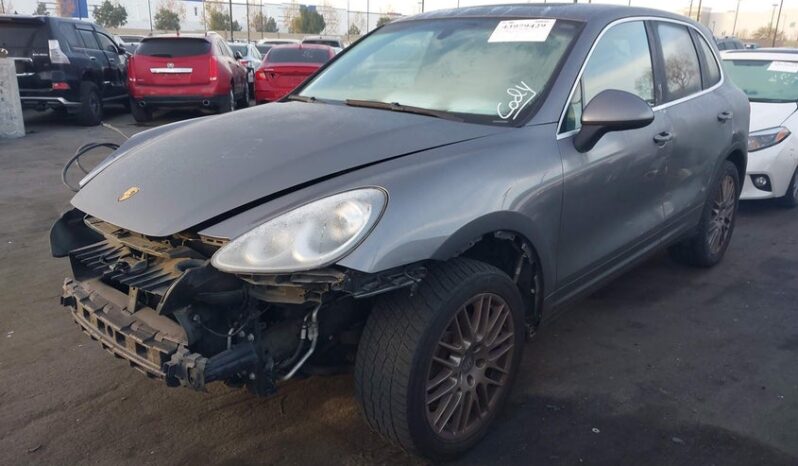 
								2013 Porsche Cayenne full									