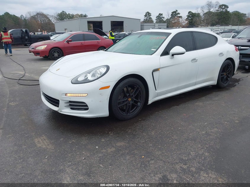 2016 Porsche Panamera