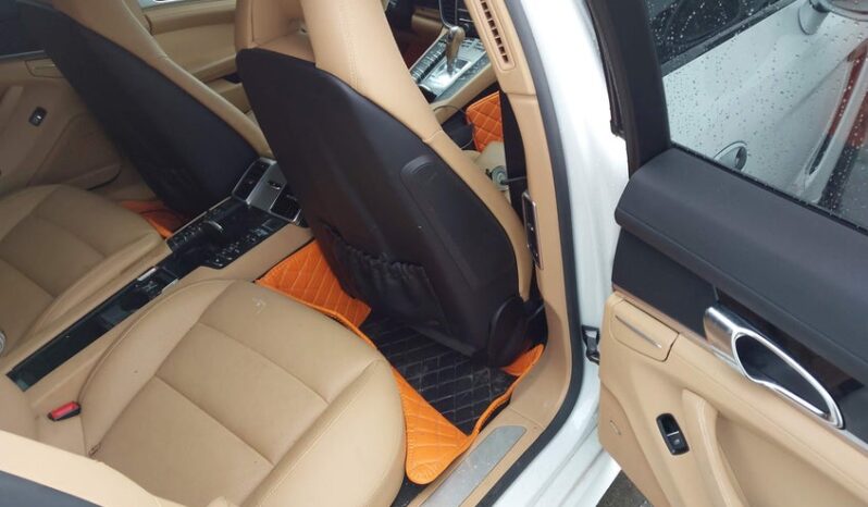 
								2016 Porsche Panamera full									