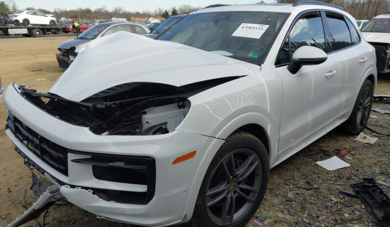 
								2025 Porsche Cayenne full									