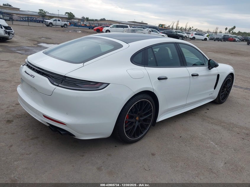 2023 Porsche Panamera