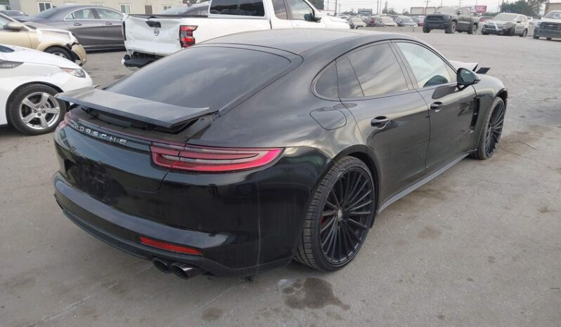 
								2018 Porsche Panamera full									