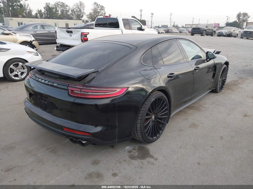 2018 Porsche Panamera