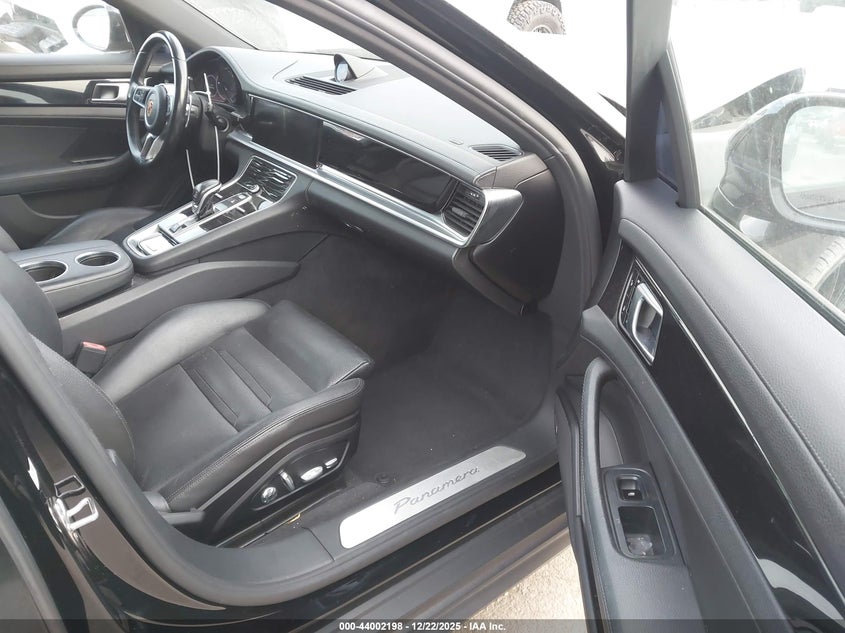 2018 Porsche Panamera