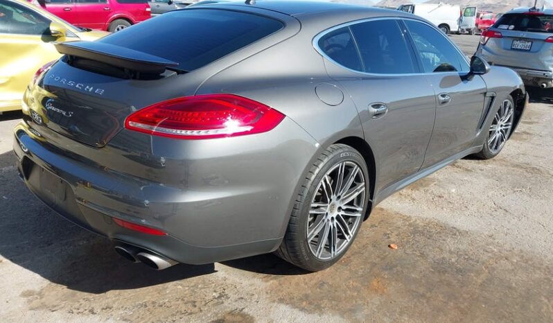 
								2016 Porsche Panamera full									
