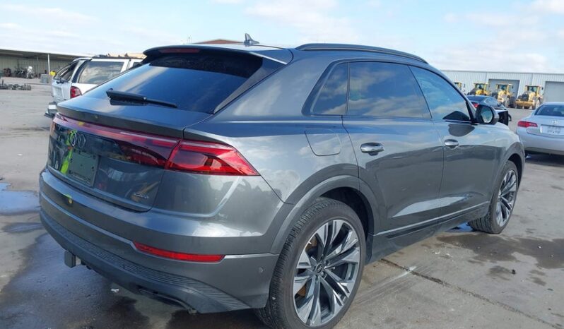 
								2025 Audi Q8 full									