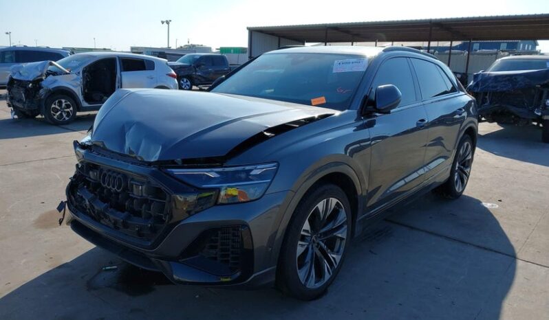 
								2025 Audi Q8 full									