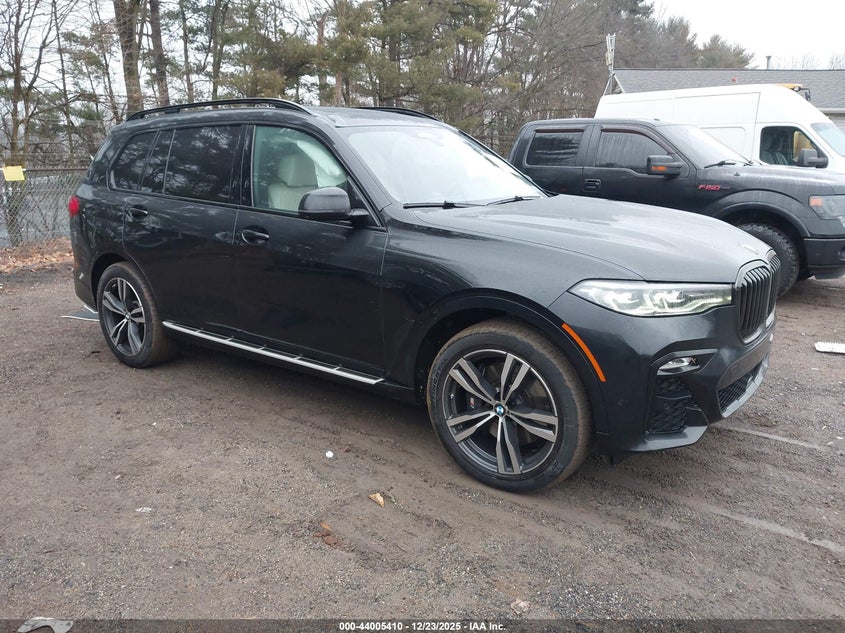 2022 BMW X7