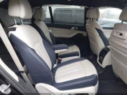 
										2022 BMW X7 full									