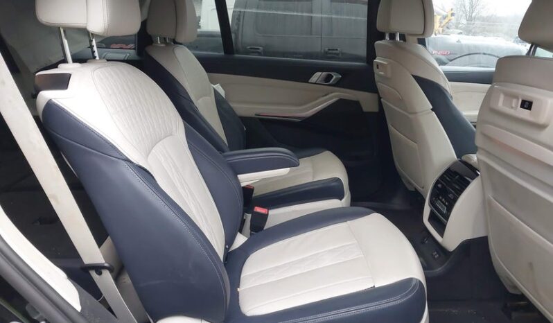 
								2022 BMW X7 full									
