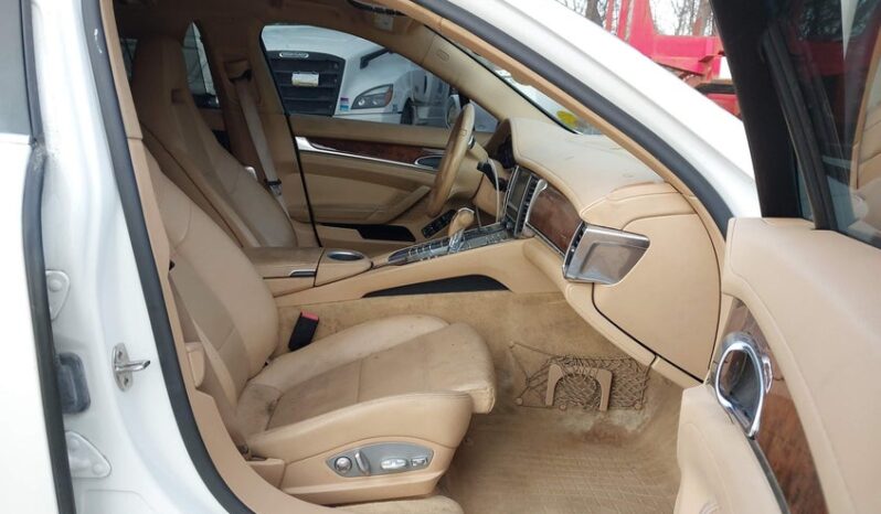 
								2012 Porsche Panamera full									
